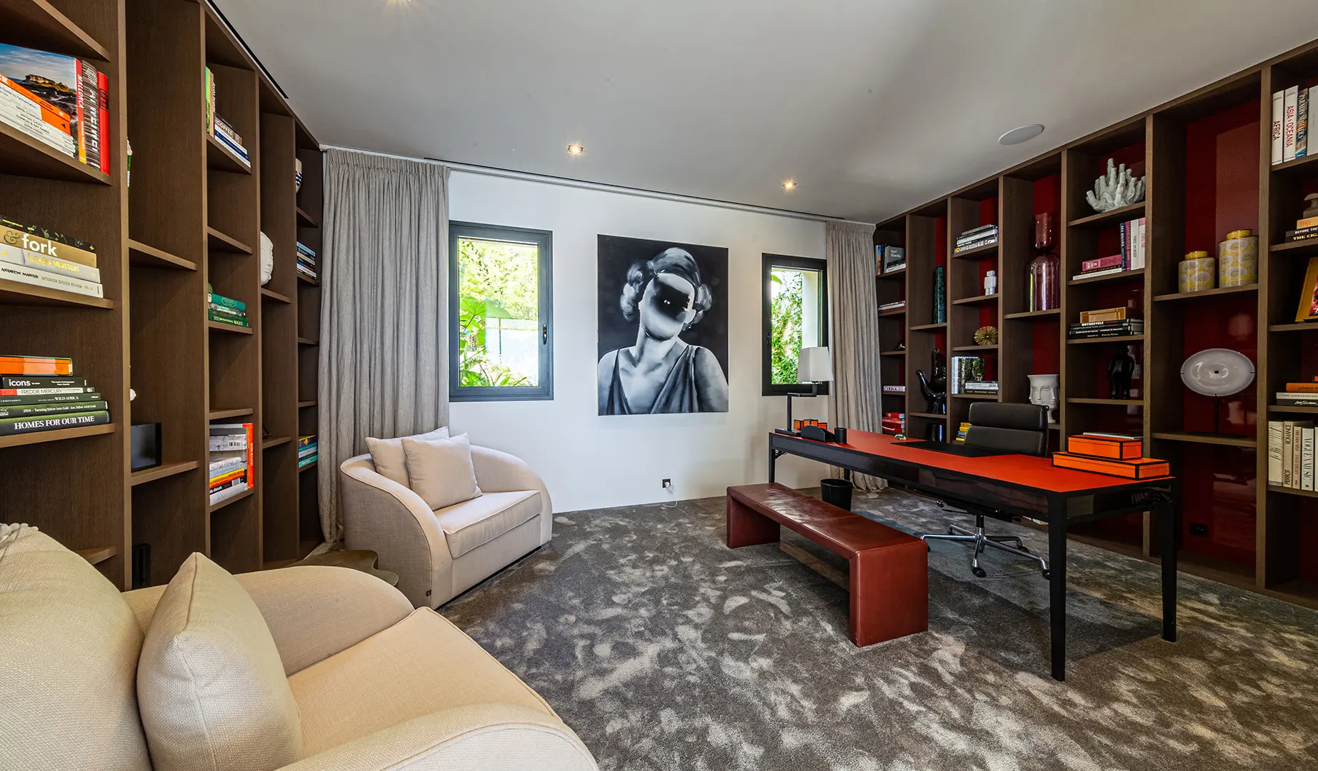 Mas de Pibonson Side View